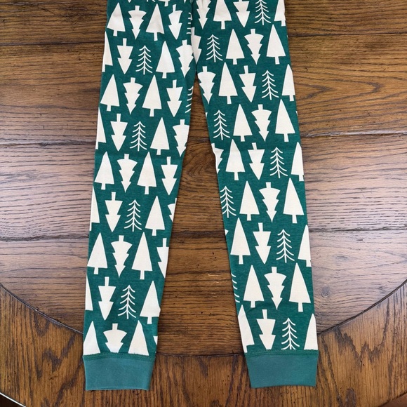 NWT Hanna Andersson Green Tree Print Pajamas - Picture 9 of 9